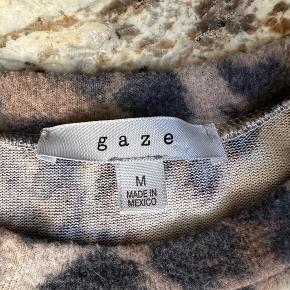Gaze sz MD fleece long sleeve elastic waist leopard print sweater sweatshirt top - Picture 6 of 6